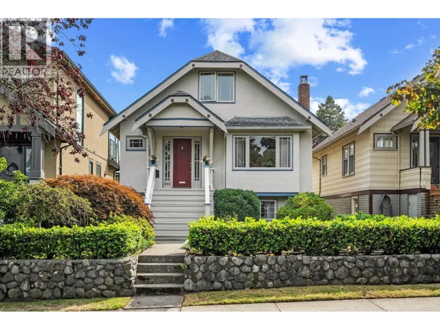 3692 W 19TH AVENUE, Vancouver, British Columbia V6S1C6