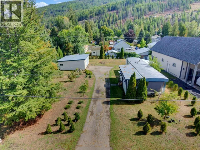 405 Gillis Avenue, Sicamous, British Columbia V0E2V1
