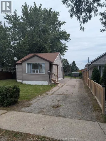 1018 FORD BOULEVARD, Windsor, Ontario N8S2G1