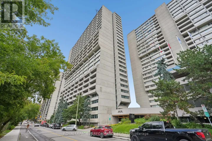 1706 - 500 LAURIER AVENUE W, Ottawa, Ontario K1R5E1