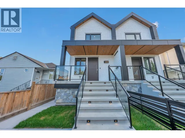 4328 RUPERT STREET, Vancouver, British Columbia V5R2H8