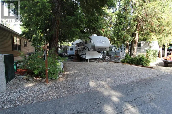 3980 Squilax Anglemont Road Unit# 9, Scotch Creek, British Columbia V0E1M5