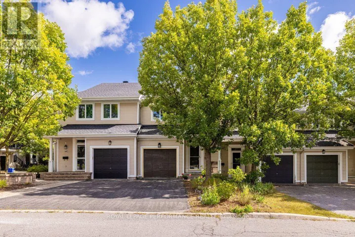 34 STEEL STREET, Ottawa, Ontario K1J6R3