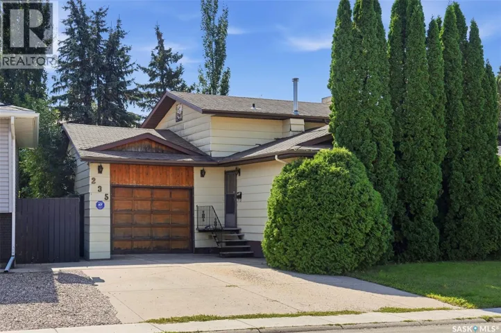 235 Meilicke ROAD, Saskatoon, Saskatchewan S7K5V6