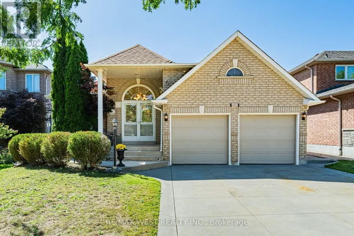 382 MELVILLE AVENUE, Vaughan (Maple), Ontario L6A2N8