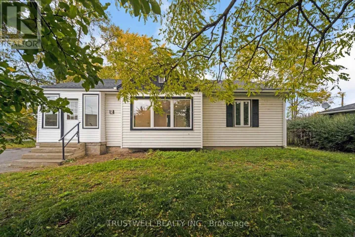 5 MEADOWVALE DRIVE, St. Catharines (Lakeport), Ontario L2N3Z6