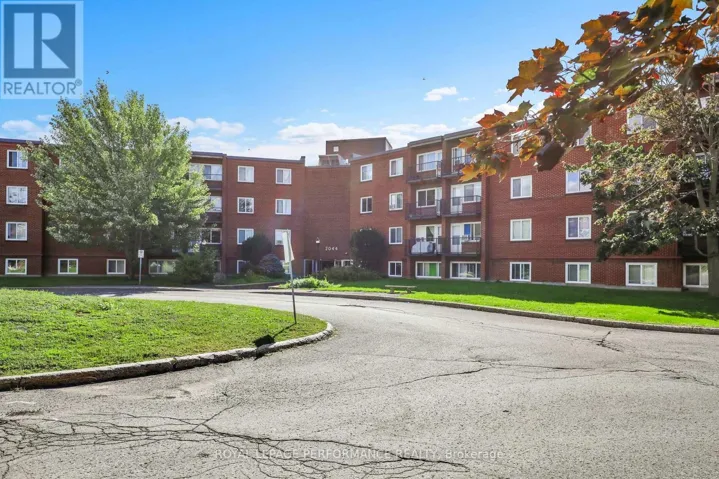208C - 2044 ARROWSMITH DRIVE, Ottawa, Ontario K1J7V8