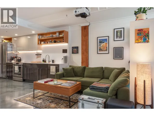 L2 2556 E HASTINGS STREET, Vancouver, British Columbia V5K1Z3