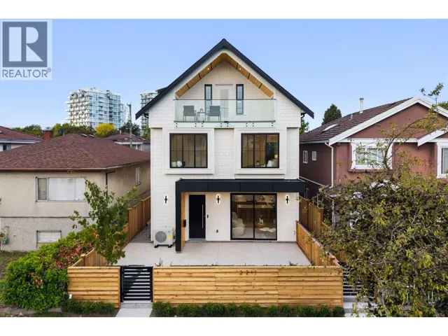 2 2211 MANNERING AVENUE, Vancouver, British Columbia V5N3C5