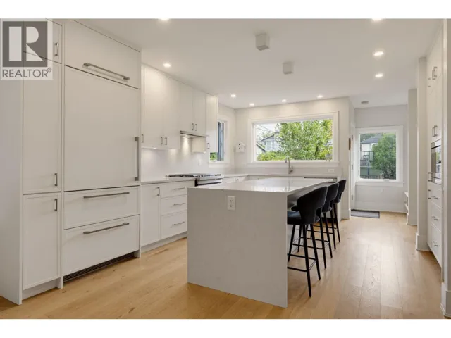 462 W 22ND AVENUE, Vancouver, British Columbia V5Y2G5