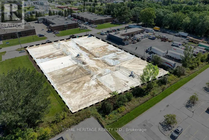 762 MCKAY ROAD, Pickering (Brock Industrial), Ontario L1W2Y4