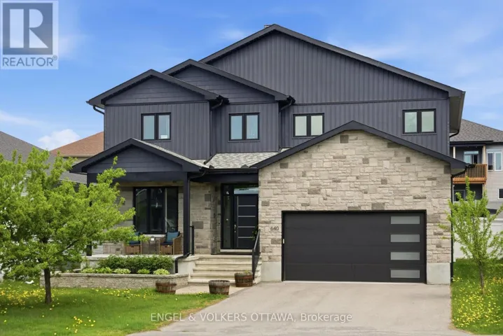 640 MEADOWRIDGE CIRCLE, Ottawa, Ontario K0A1L0