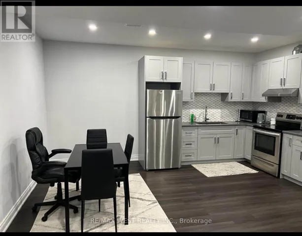 121 APPLEYARD AVENUE, Vaughan (Kleinburg), Ontario L4H3N5