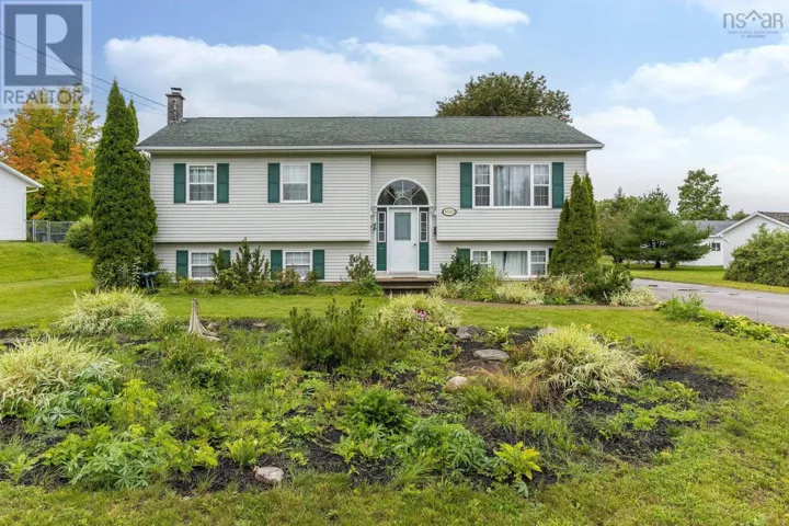1030 Club Crescent, New Minas, Nova Scotia B4N4Z5