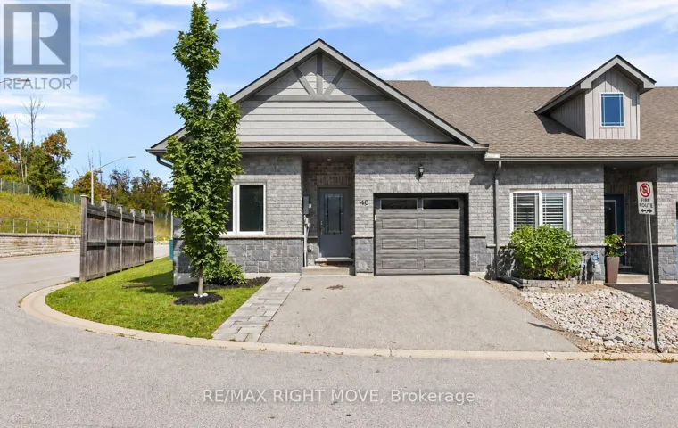 40 LILY DRIVE, Orillia, Ontario L3V0G3