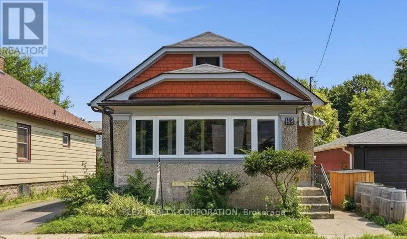102 BEECH STREET, St. Catharines (Downtown), Ontario L2R2B9