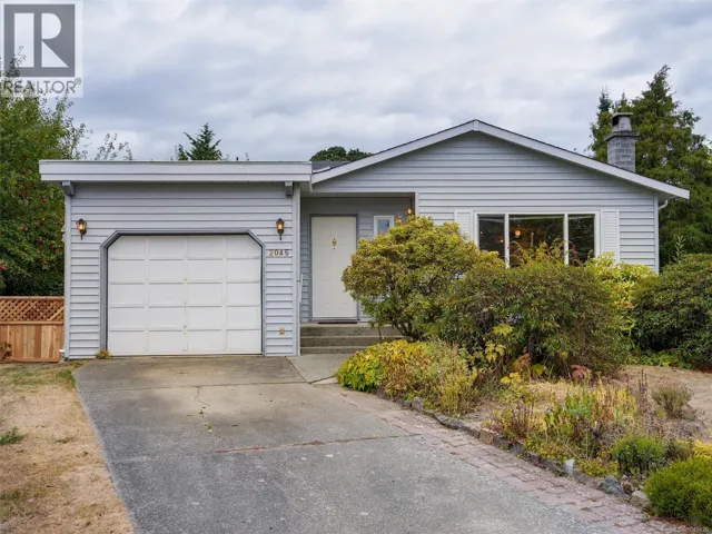 2045 Winmeadow Pl, Sidney, British Columbia V8L4S3