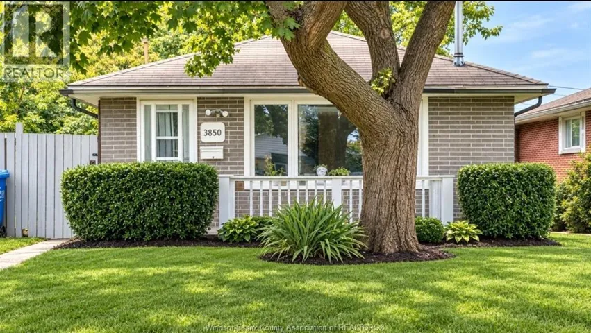3850 REGINALD, Windsor, Ontario N8Y2B1