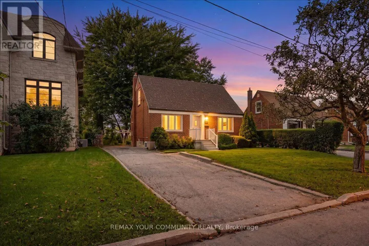 22 EDITHVALE DRIVE, Toronto (Willowdale West), Ontario M2N2R5