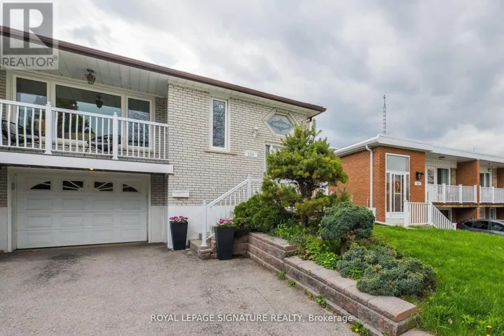 124 EDMONTON DRIVE, Toronto (Pleasant View), Ontario M2J3X1