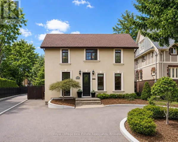 36 MISSISSAUGA ROAD N, Mississauga (Port Credit), Ontario L5H2H6