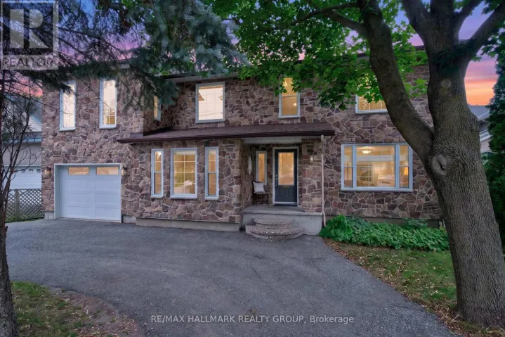 1608 PRINCE OF WALES DRIVE, Ottawa, Ontario K2C1P3