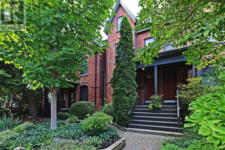 200 FIRST AVENUE, Toronto (South Riverdale), Ontario M4M1X1