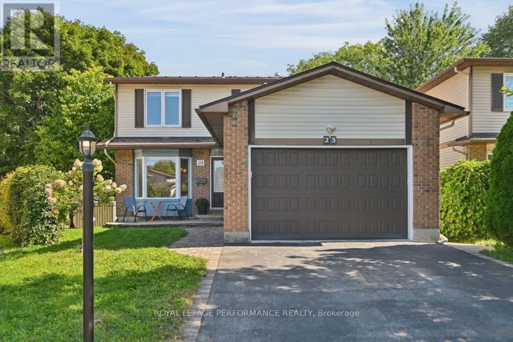 23 LISTON CRESCENT, Ottawa, Ontario K2L2W3