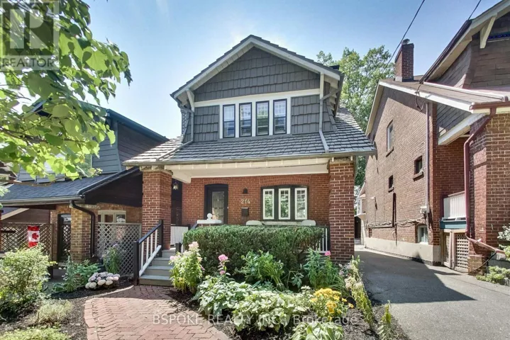 214 GAINSBOROUGH ROAD, Toronto (Woodbine Corridor), Ontario M4L3C6