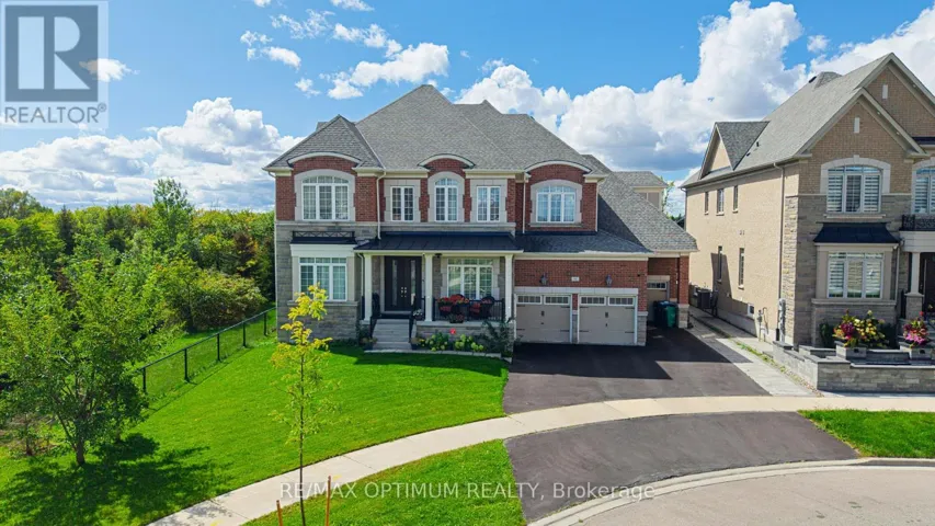 16 LAYTON STREET, Brampton (Toronto Gore Rural Estate), Ontario L6P4H4
