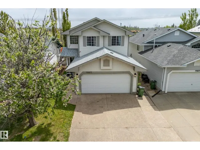 11827 8 AV NW, Edmonton, Alberta T6J6Z9