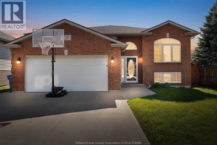 727 ALPENROSE, Windsor, Ontario N9G2X7