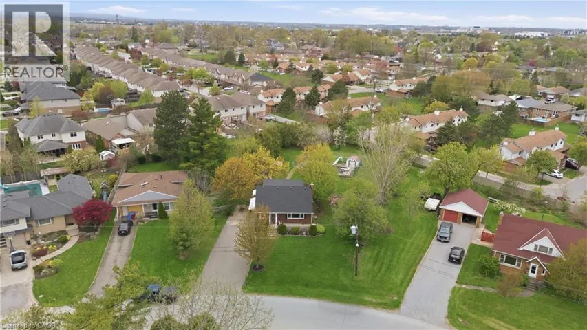 12 VALLEY Road, St. Catharines, Ontario L2S1Y6