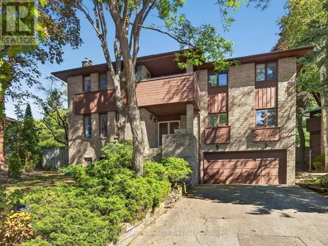 11 PARIS COURT, Toronto (Parkwoods-Donalda), Ontario M3A3M6