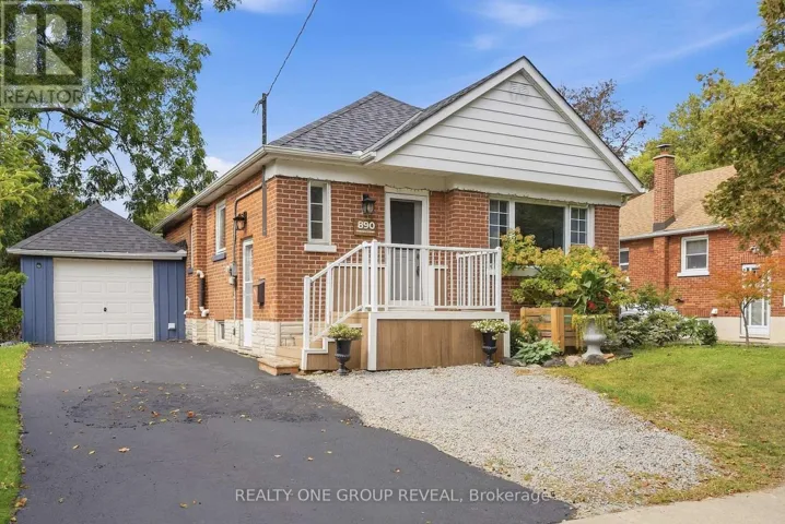 890 GRIERSON STREET, Oshawa (Centennial), Ontario L1G5J9