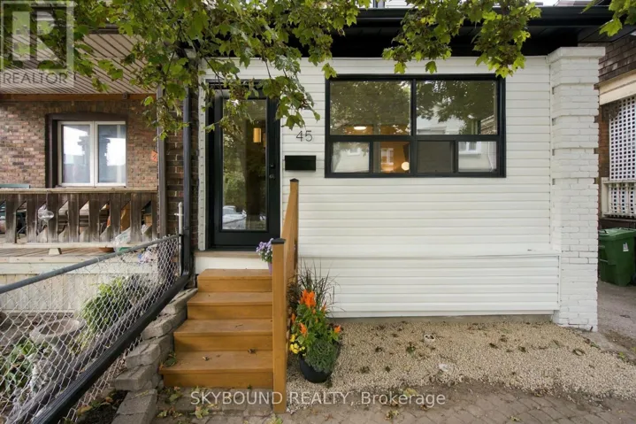 45 WESTLAKE AVENUE, Toronto (East End-Danforth), Ontario M4C4P7