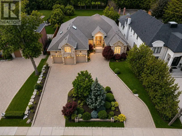 16 BOYLE DRIVE, Richmond Hill (South Richvale), Ontario L4C6C9