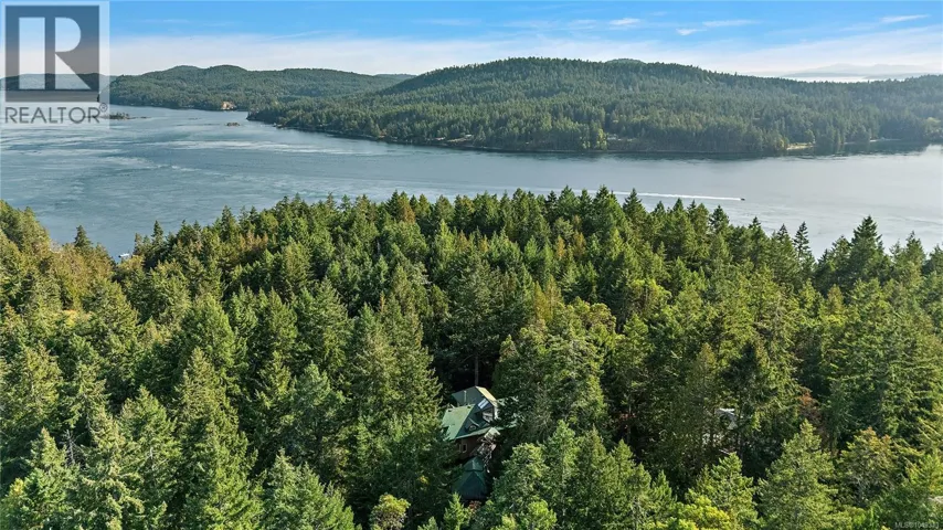 486 Bluff Way, Mayne Island, British Columbia V0N2J2