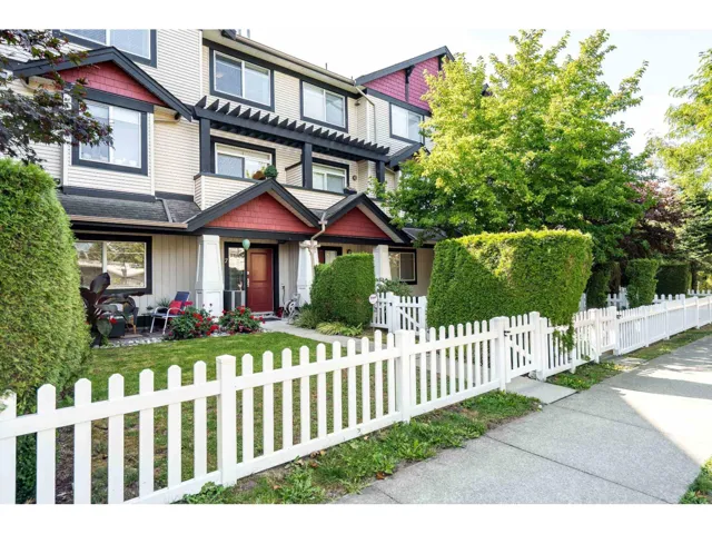 7 7168 179 STREET, Surrey, British Columbia V3S8C5