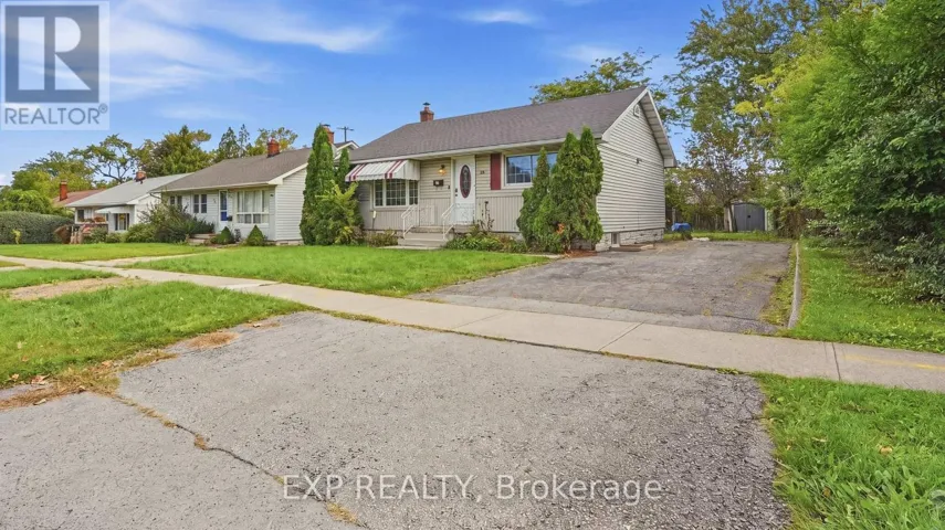 123 JACOBSON AVENUE, St. Catharines (Glendale/Glenridge), Ontario L2T3A6