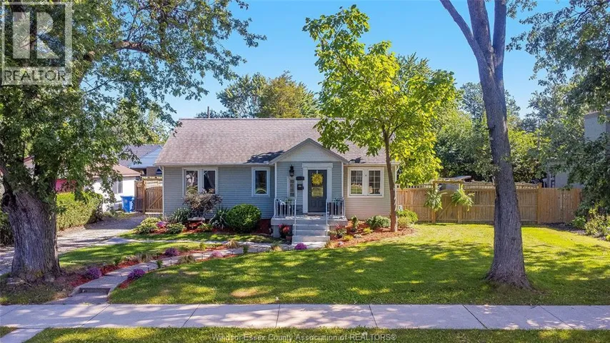 2484 WESTMINSTER BOULEVARD, Windsor, Ontario N8T1Y1