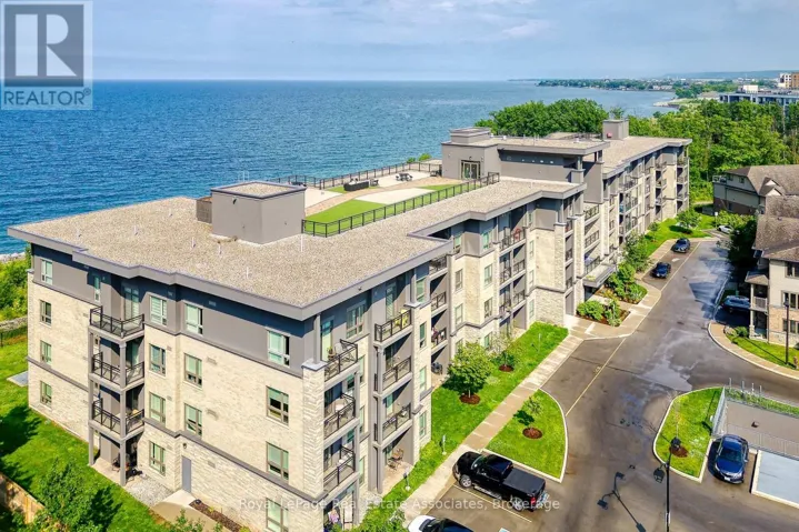 111 - 35 SOUTHSHORE CRESCENT, Hamilton (Stoney Creek), Ontario L8E0J2