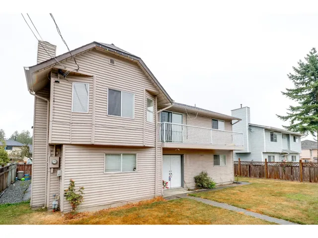 13025 96 AVENUE, Surrey, British Columbia V3V1Y2