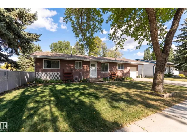 993 Cedar ST, Sherwood Park, Alberta T8A2E8