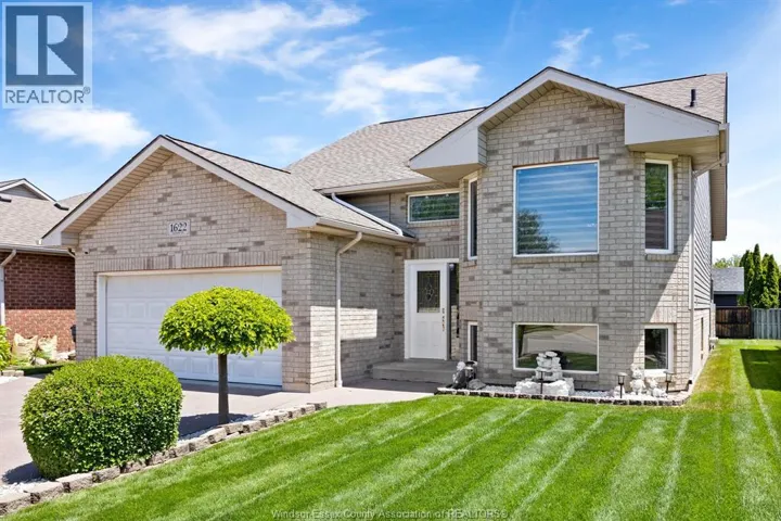 1622 CLOVER, Windsor, Ontario N8P1R1