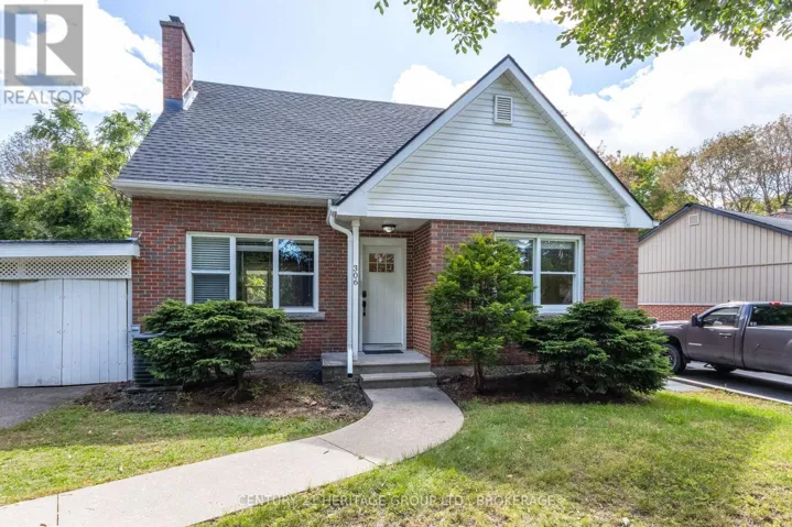 306 GLENGARRY ROAD, Kingston (West of Sir John A. Blvd), Ontario K7M3J9