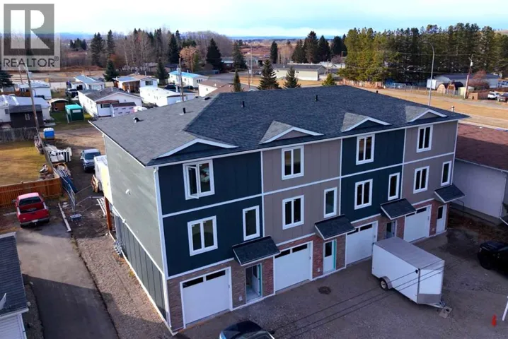 3, 106 4 Street NW, Sundre, Alberta T0M1X0