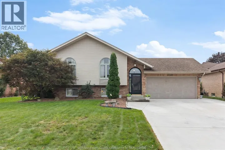 2085 EDGEMORE, Windsor, Ontario N9H2J9