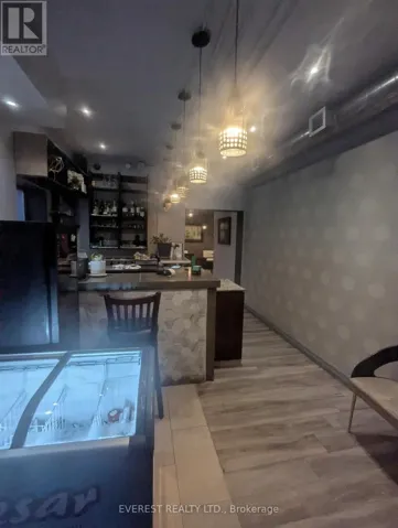 3305 YONGE STREET, Toronto (Lawrence Park North), Ontario M4N2L8