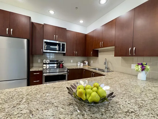 112 10237 133 STREET, Surrey, British Columbia V3T0C6